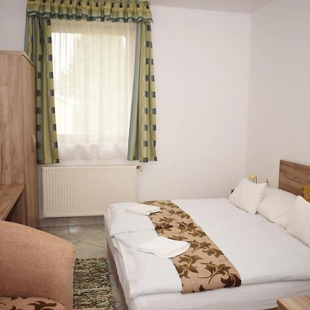Varga Apartmanhaz Zalakaros Buitenkant foto