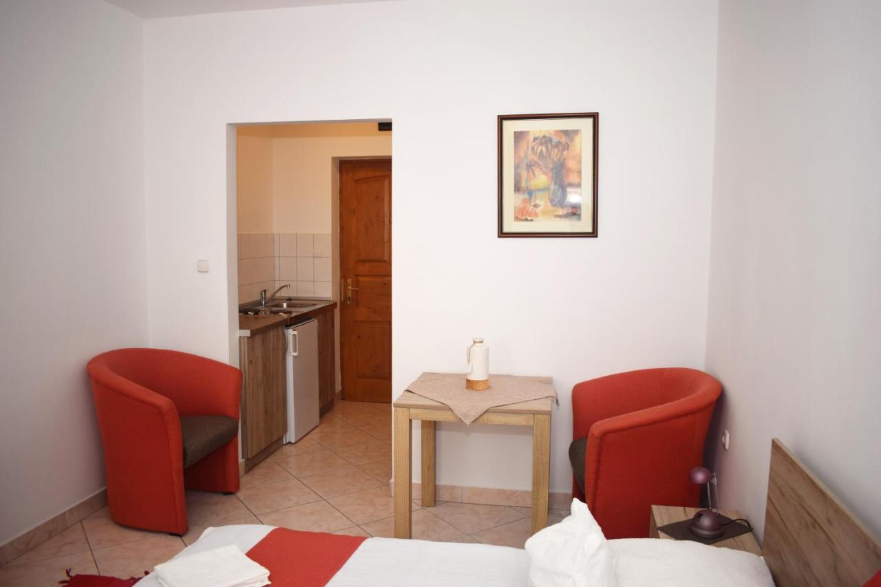 Varga Apartmanhaz Zalakaros Buitenkant foto